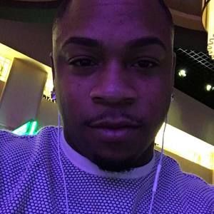 Meet your Posher, Levi